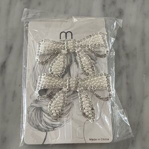 Elegant White pearl and crystal Bow Hair Clips